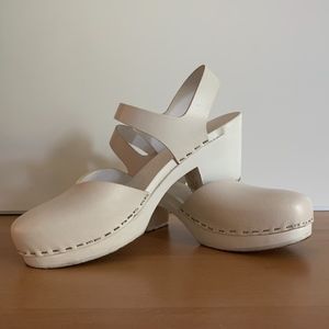Swedish Hasbeens WHITE CLOGS Ankle Strap Sandals